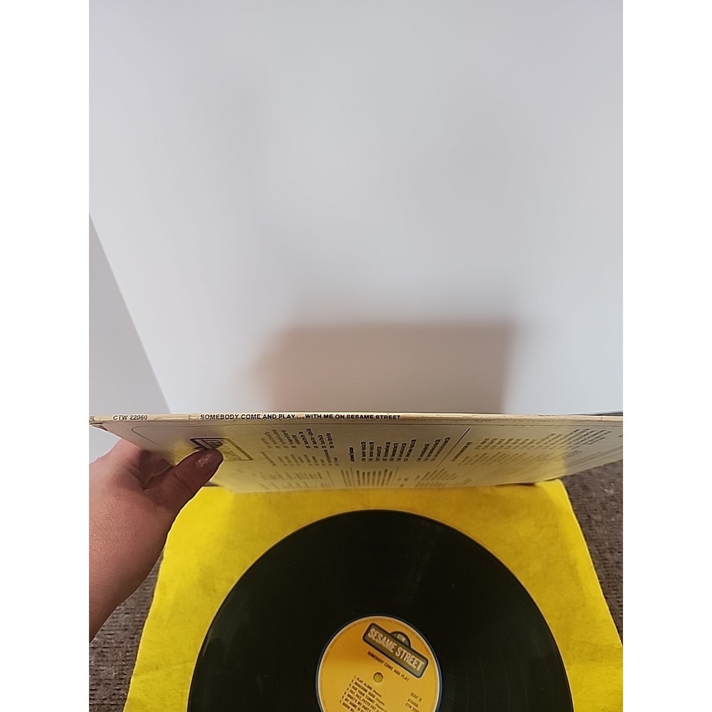 Sesame Street - Somebody Come & Play With Me On Sesame Street Vinyl Record LP - Picture 6 of 8